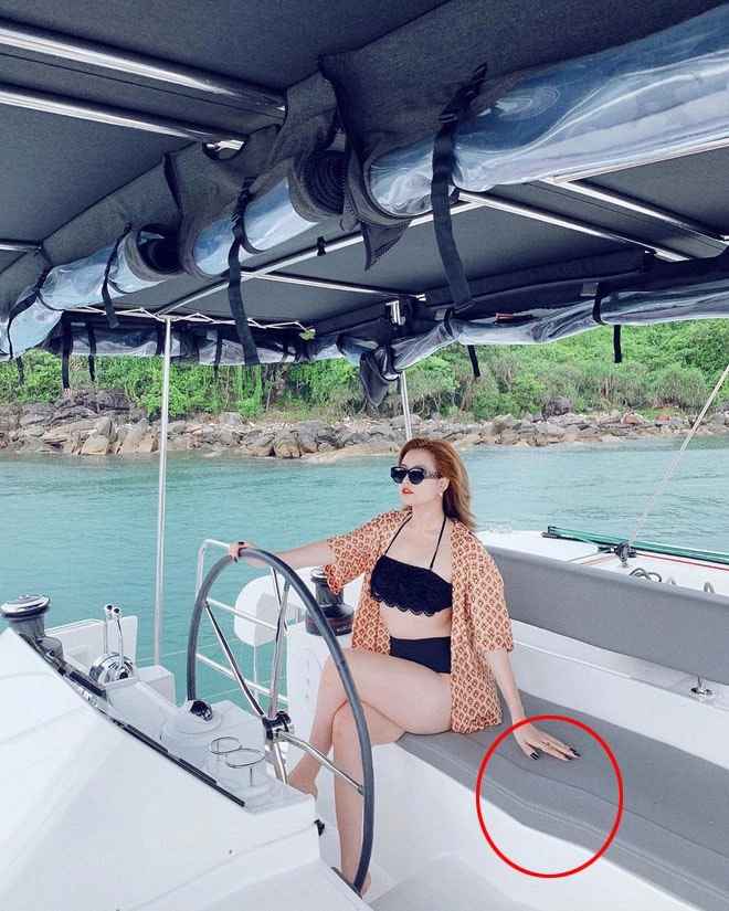 Hậu bị chê béo hoàng thùy linh diện đồ xuyên thấu khoe vòng 3 quyến rũ - 1