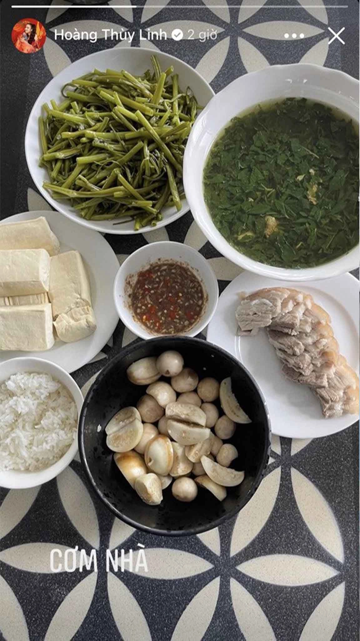 Hậu bị chê béo hoàng thùy linh diện đồ xuyên thấu khoe vòng 3 quyến rũ - 14