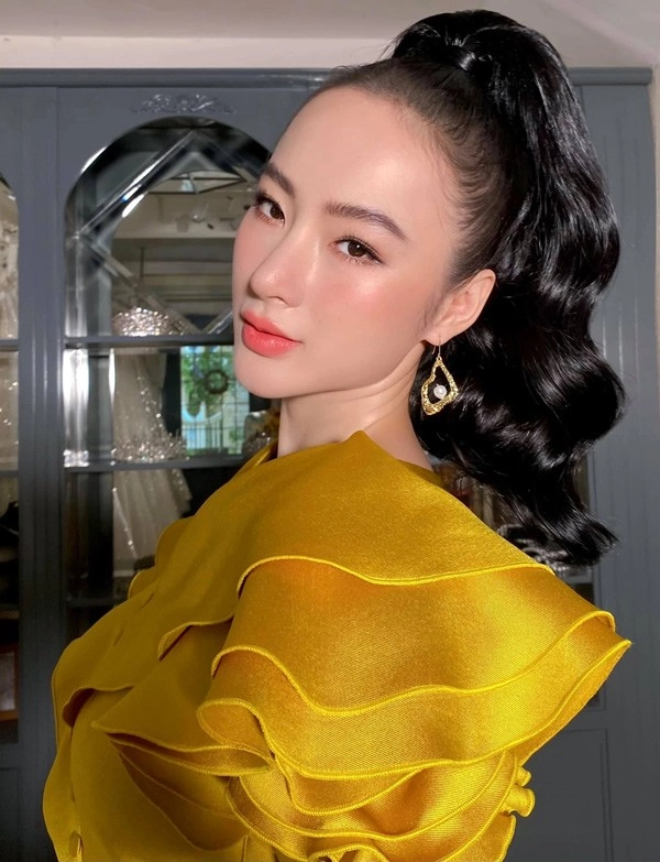 Hậu bị phạt tiền angela phương trinh vẫn makeup tươi tắn khoe nhan sắc rạng rỡ - 11