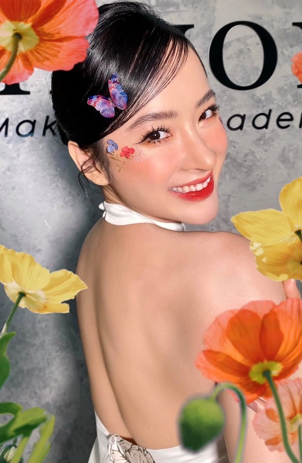 Hậu bị phạt tiền angela phương trinh vẫn makeup tươi tắn khoe nhan sắc rạng rỡ - 14