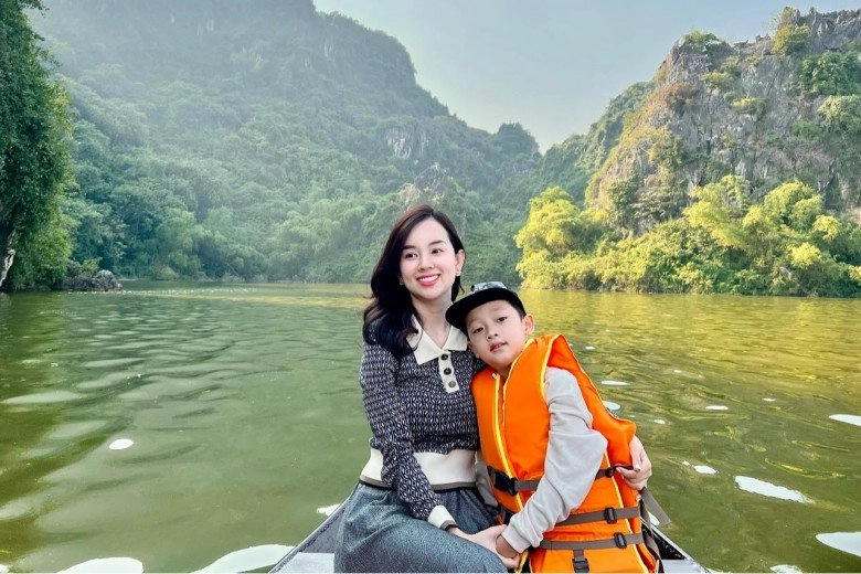 Hậu chia tay mạc hồng quân không nhận trợ cấp hotgirl ly kute nuôi con đủ đầy du lịch nước ngoài triền miên - 7