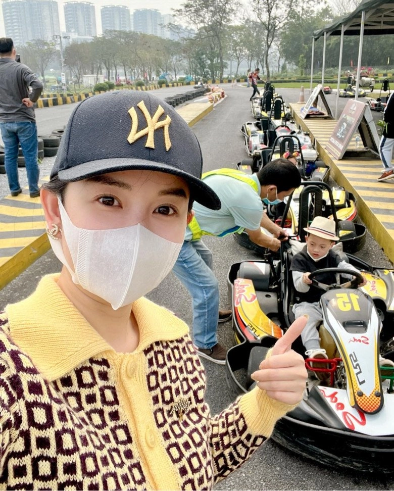 Hậu chia tay mạc hồng quân không nhận trợ cấp hotgirl ly kute nuôi con đủ đầy du lịch nước ngoài triền miên - 9
