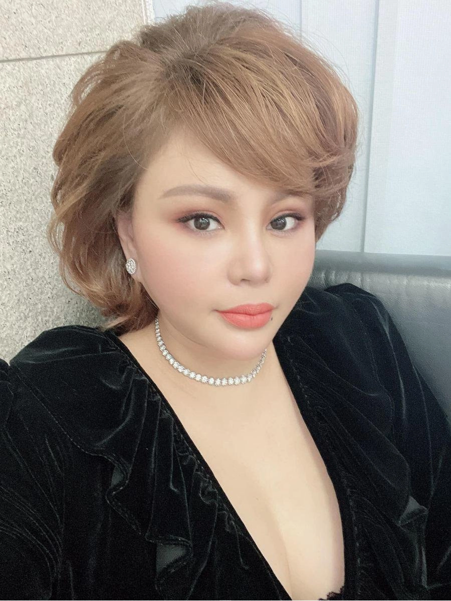 Hậu dao kéo 20 lần lê giang tung ảnh mặc hở cđm phản ứng trái chiều - 1