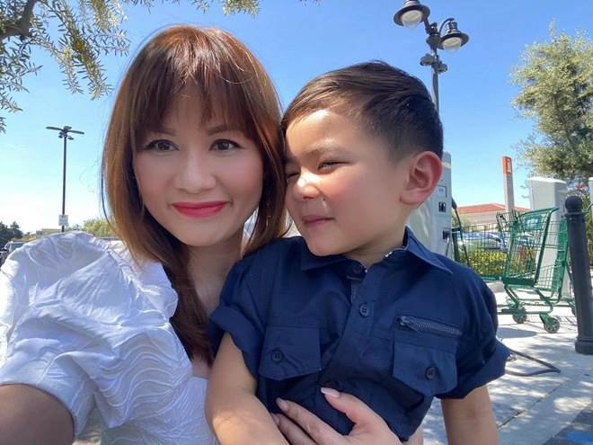 Hậu ly hôn đan trường và vợ cũ cùng đưa con đi cắt tóc có hành động rất tình cảm - 8
