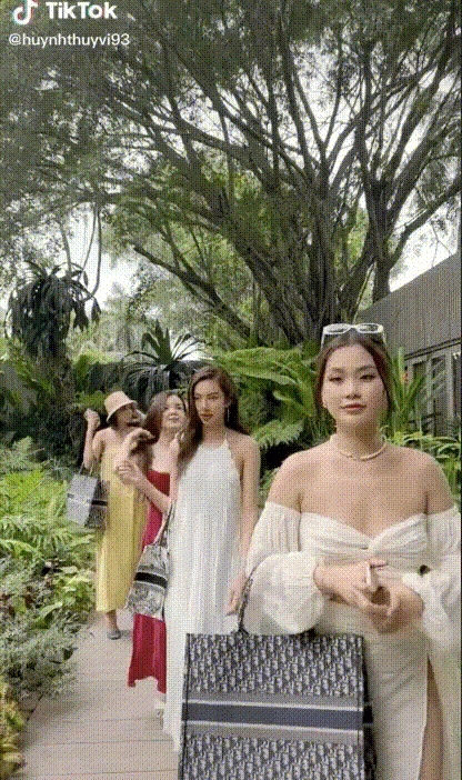 Hết diện bikini đọ dáng hội hoa hậu siêu giàu vbiz trưng trổ hàng hiệu sắm túi nhóm nghìn đô - 5