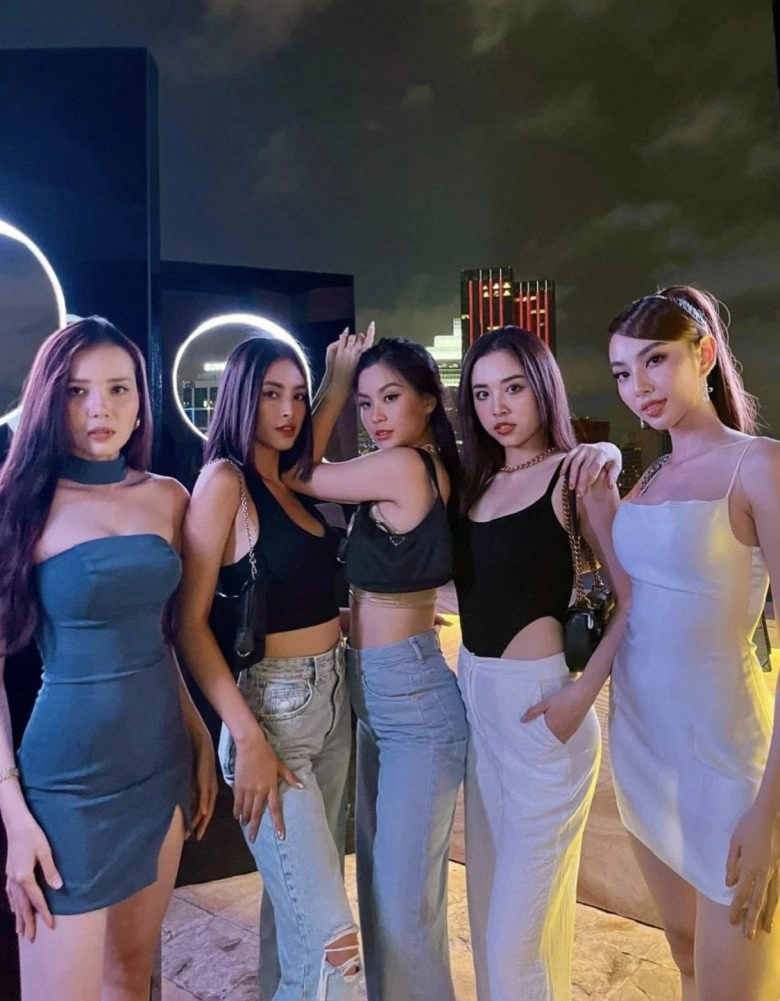 Hết diện bikini đọ dáng hội hoa hậu siêu giàu vbiz trưng trổ hàng hiệu sắm túi nhóm nghìn đô - 9