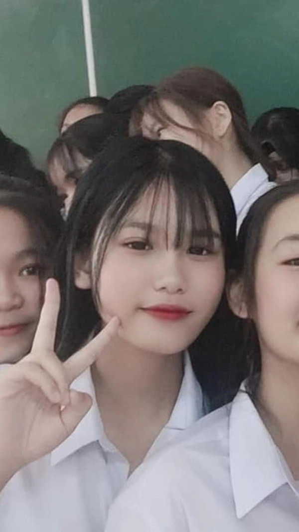 Hiệp gà hiếm hoi khoe con gái đang học đại học nữ sinh được khen hết lời vì xinh như hoa hậu - 5