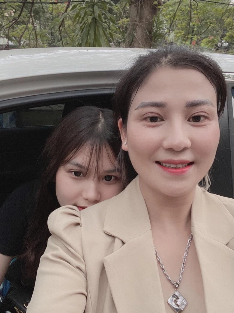 Hiệp gà hiếm hoi khoe con gái đang học đại học nữ sinh được khen hết lời vì xinh như hoa hậu - 8