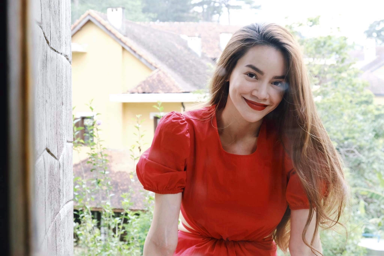 Hồ ngọc hà 37 tuổi nhưng ăn gian như gái 20 chị em học theo tết trẻ như măng - 5