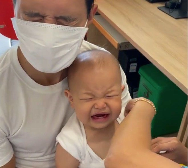 Hồ ngọc hà thấy thương khi kim lý khóc vì nhớ con nhìn mặt leon chỉ thấy hài - 4