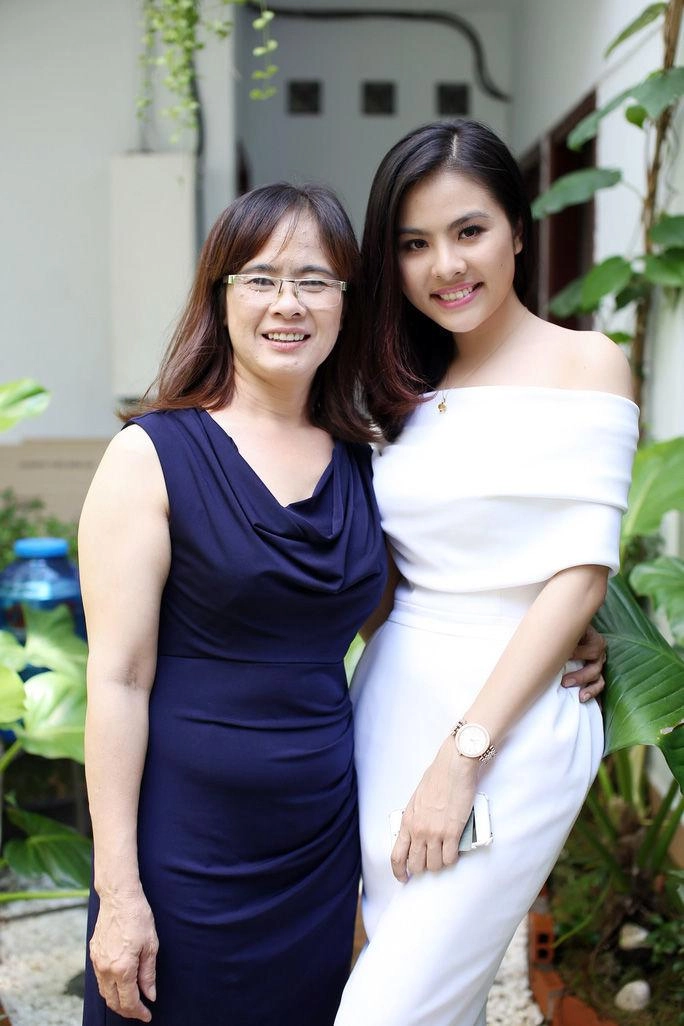 Hồ ngọc hà vân trang sinh con tìm được bảo mẫu u60 u70 ưng ý trả trăm triệutháng cũng xứng đáng - 22