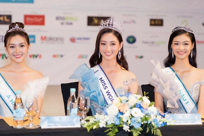 Hoa hậu dao kéo sau đăng quang kỳ duyên đứng thứ nhất - 27
