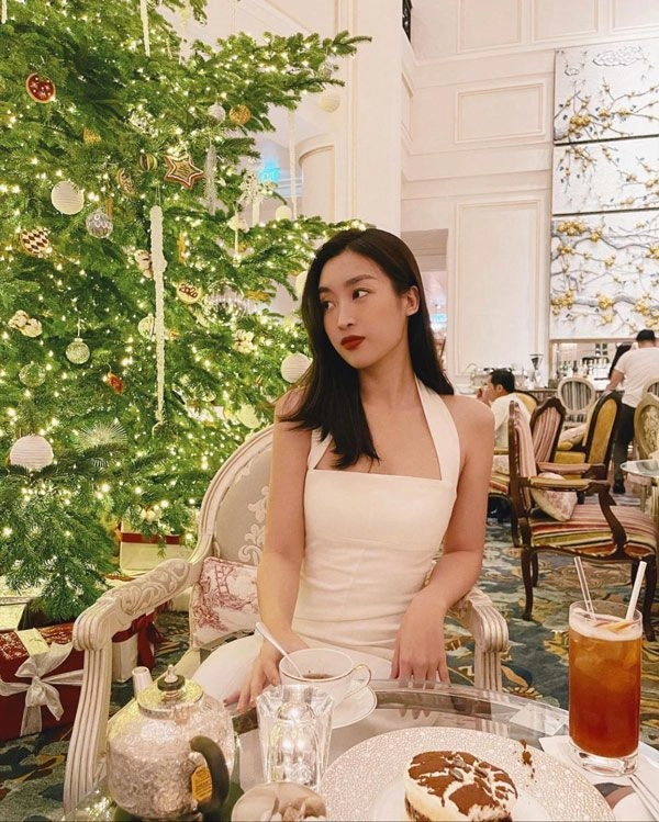 Hoa hậu nghèo nhất vbiz ngày nào giờ lướt qua đã thấy mùi hàng hiệu - 19