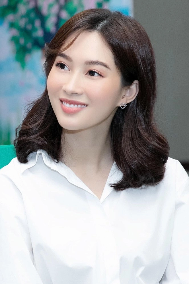 Hoa hậu nhan sắc đẹp như thần tiên tin đồn thẩm mỹ chưa kịp chớm đã bị dập nhanh - 14