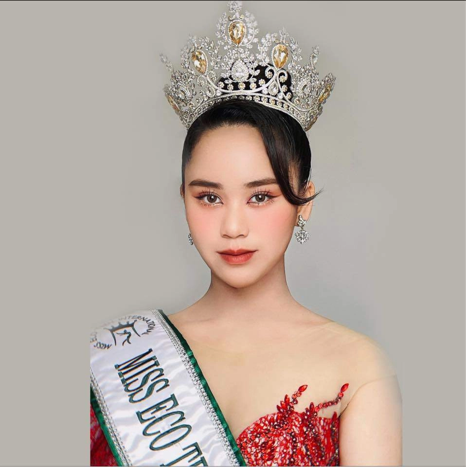 Hoa hậu nhí 14 tuổi cật lực ép cân chụp hình cùng phương khánh đôi chân vòng eo đáng nể - 7