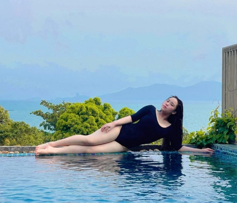 Hoa hậu nhí 14 tuổi cật lực ép cân chụp hình cùng phương khánh đôi chân vòng eo đáng nể - 10
