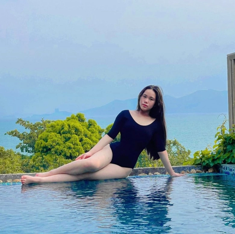 Hoa hậu nhí 14 tuổi cật lực ép cân chụp hình cùng phương khánh đôi chân vòng eo đáng nể - 11