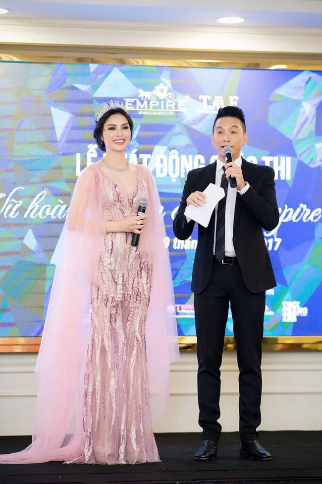 Hoa hậu phụ nữ sắc đẹp phạm anh thư cuốn hút tại hà nội - 7