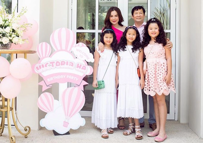 Hoa hậu phương lê ly hôn 3 con sống với bố số phận ngôi nhà 200 tỷ được công bố - 1