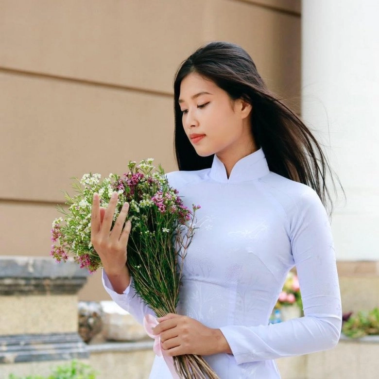 Hoa khôi áo dài xinh đẹp tài giỏi có khả năng đăng quang hoa hậu hoà bình - 2