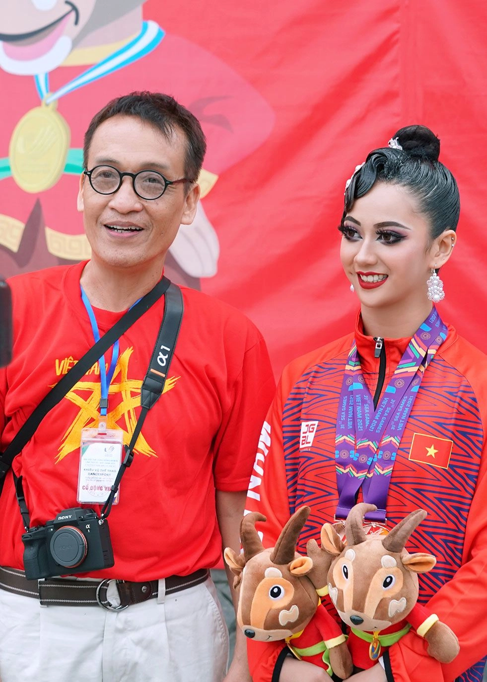 Hoa khôi hà nội niềng răng vẫn đẹp rực rỡ khoe nụ cười khi đạt hcv sea games - 1