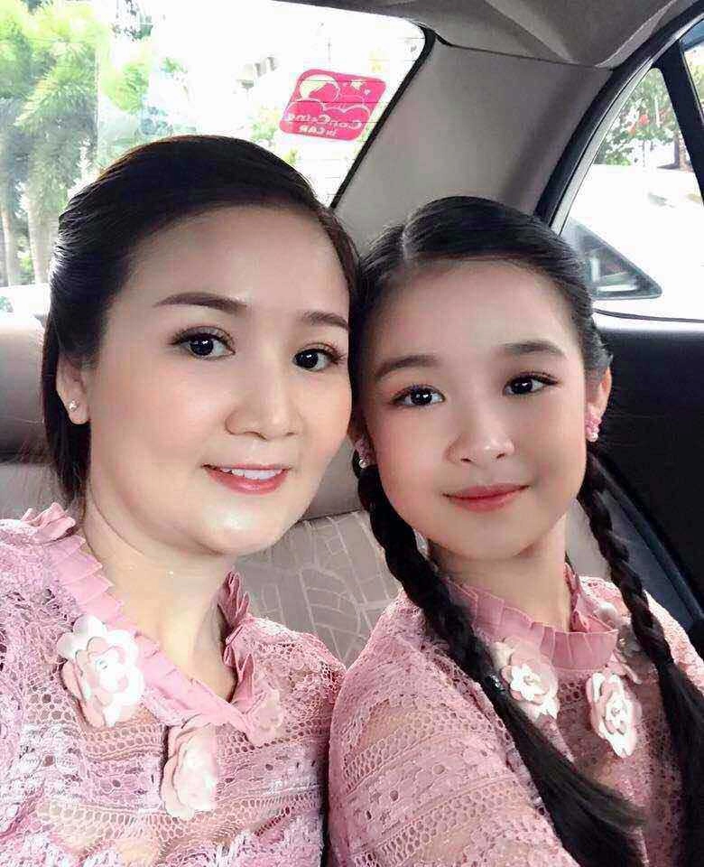 Hoa khôi nhí cần thơ chưa đi thi bạn thân 14 tuổi đã đoạt vương miện hoa hậu quốc tế - 23