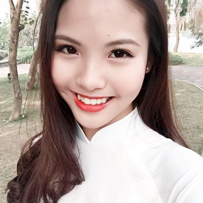 Hoa khôi trung học cướichú già hơn 20 tuổi đám cưới siêu sang giờ chỉ việc nuôi con - 4