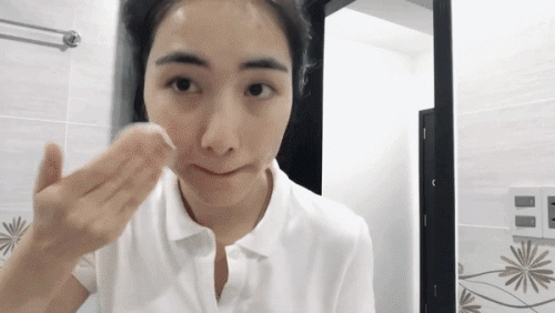 Hòa minzy mỗi lần skincare hơn 1 tiếng thanh lý cả rổ mụn nhờ chú trọng bước làm sạch - 7