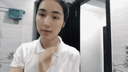 Hòa minzy mỗi lần skincare hơn 1 tiếng thanh lý cả rổ mụn nhờ chú trọng bước làm sạch - 15