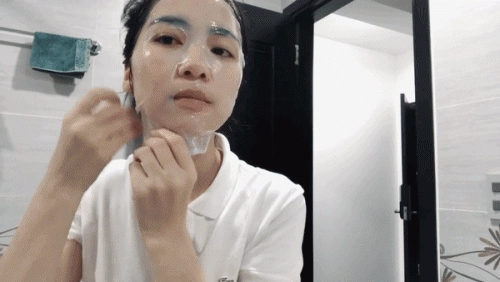 Hòa minzy mỗi lần skincare hơn 1 tiếng thanh lý cả rổ mụn nhờ chú trọng bước làm sạch - 17