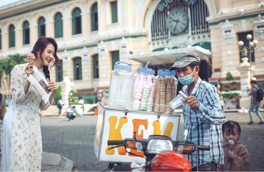 Hoá quý cô với áo dài truyền thống không nhận ra minh trang sành điệu đời thường - 8