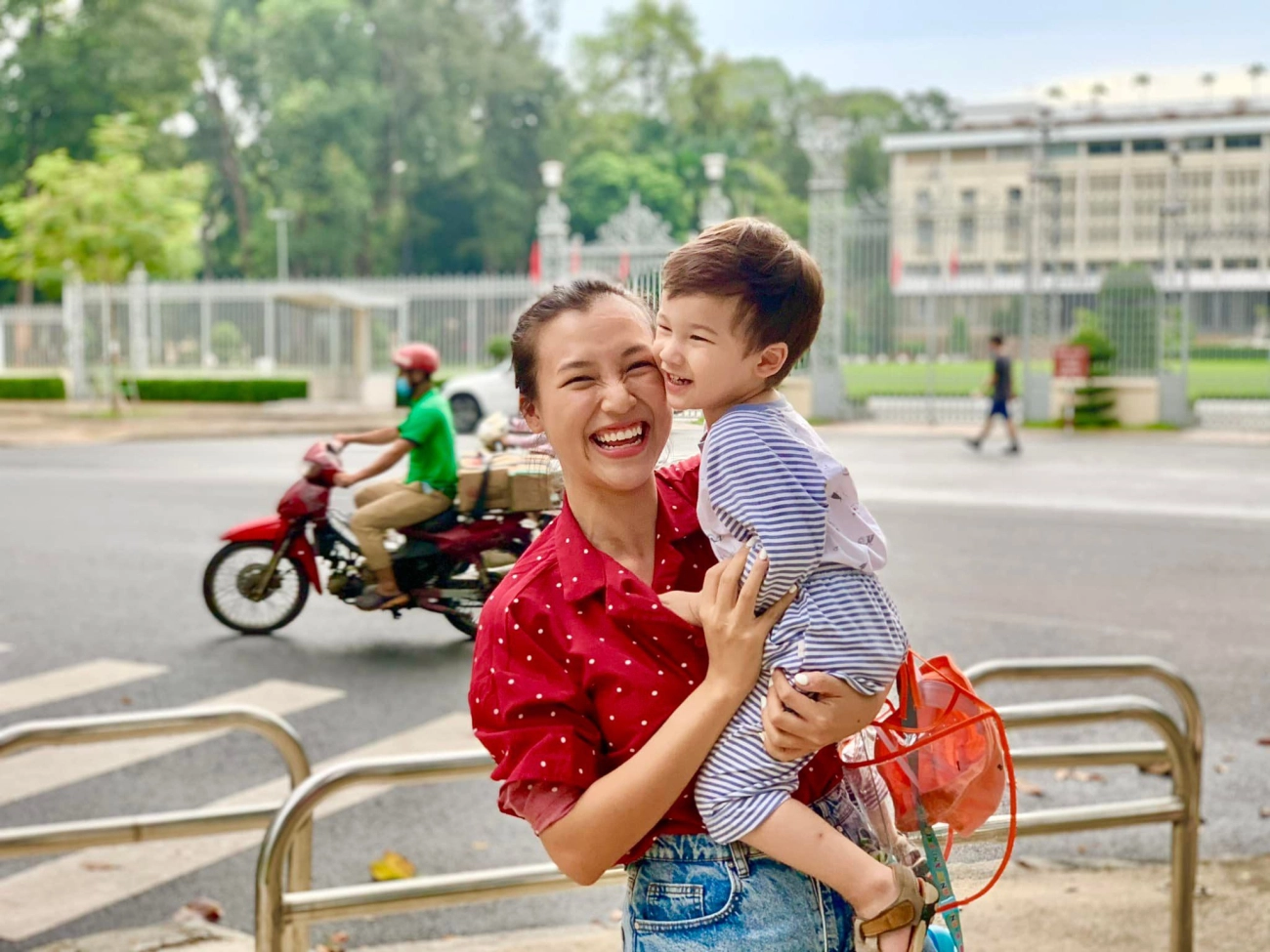 Hoàng oanh chăm con vất vả hậu ly hôn không có thời gian dưỡng nhan chị em thương số khổ - 7
