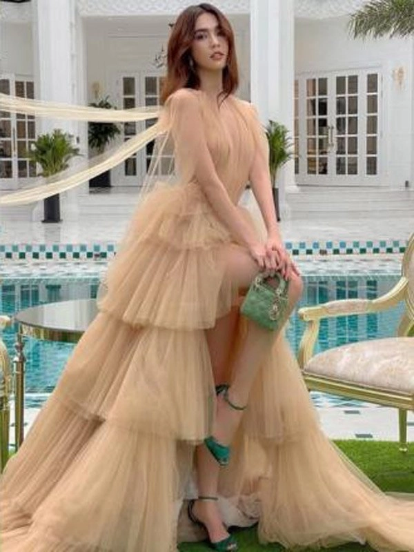 Hội hoa - á hậu đụng hàng những ngày đầu năm hoàng thuỳ khánh vân đụng độ nhiều nhất - 8