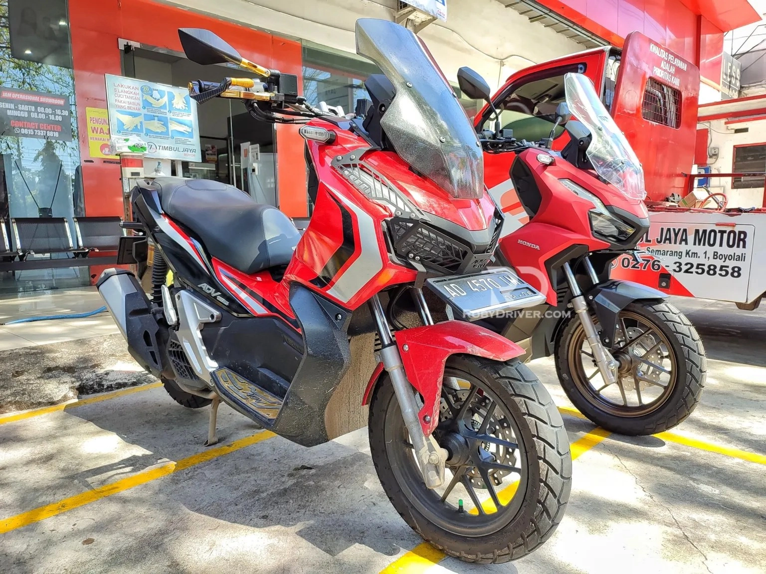 Honda adv160 và adv150 so dáng ngoài thực tế - 3