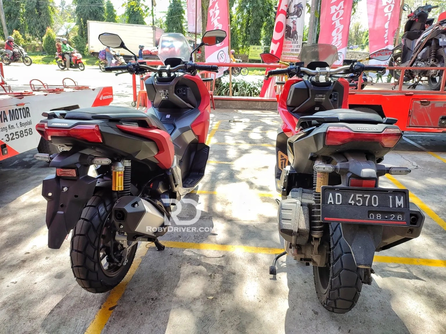 Honda adv160 và adv150 so dáng ngoài thực tế - 5