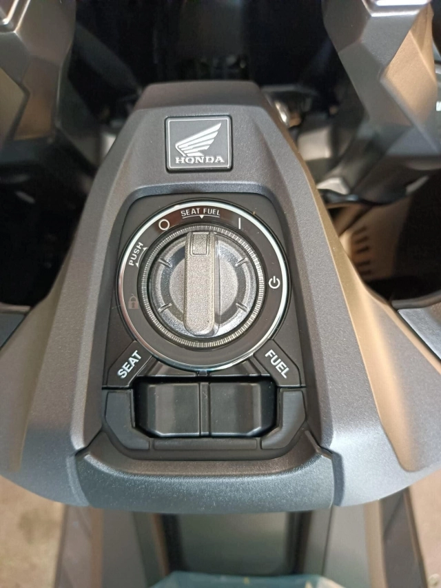 Honda adv350 2022 chính thức cập bến tại việt nam với giá cực sốc - 5