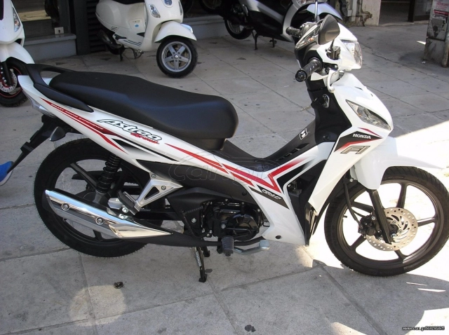 Honda astrea 2020 kiểu dáng như wave rsx giá hơn 60 triệu - 3