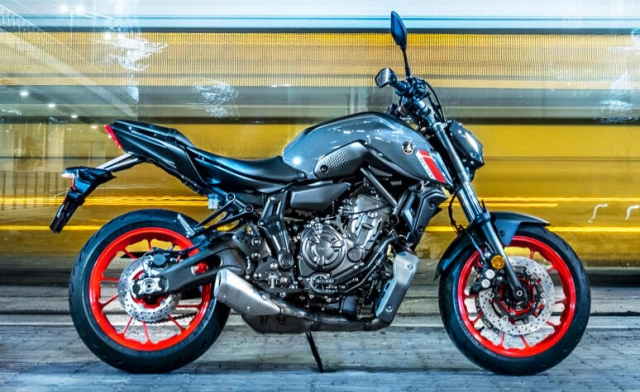 Honda cb650r 2021 và yamaha mt-07 2021 trên bàn cân thông số - 6