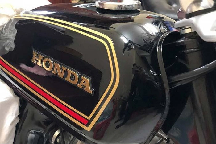 Honda cd50 benly 43 năm chưa lăn bánh có giá hơn 800 triệu đồng - 5