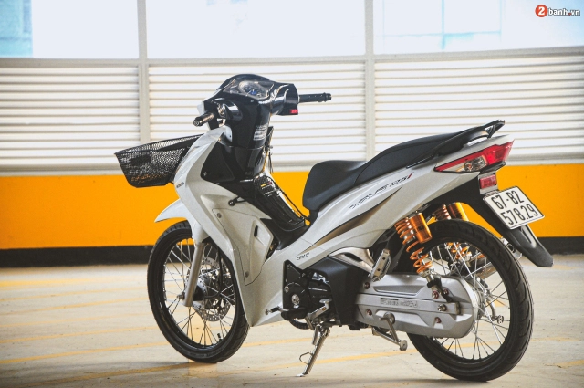 Honda future độ lột xác ngoạn mục với phong cách ăn chơi thứ thiệt - 33