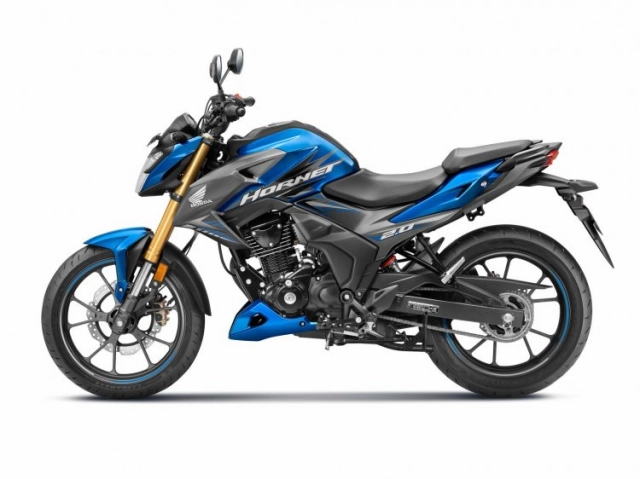 Honda hornet 20 biến hình với phong cách sportbike - 4