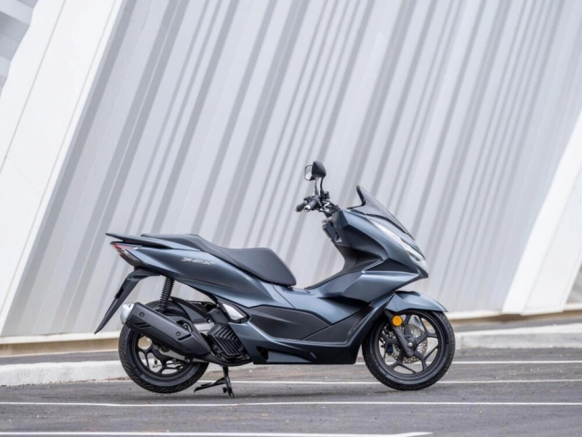 Honda pcx 2021 kiểu dáng mới lộ ảnh nóng - 13