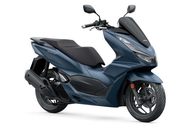 Honda pcx 2023 khiến phái mạnh đứng ngồi không yên khi vừa được ra mắt - 5