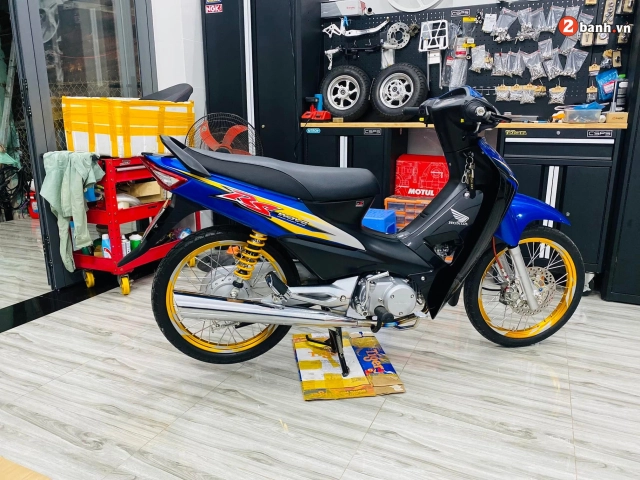 Honda wave độ đẹp hết chỗ chê khi sở hữu dàn chân đi ngược số đông - 25