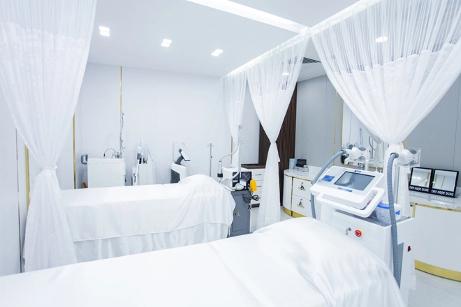 Hồng diễm hướng dương ngược nắng chứng minh câu nói gái 2 con trông mòn con mắt - 7