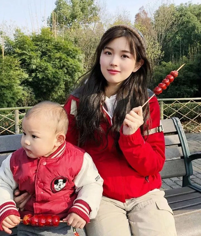 hot girl trà sữa lấy chồng ceo hơn 14 tuổi làm mẹ đơn thân trẻ đẹp như gái còn son - 14
