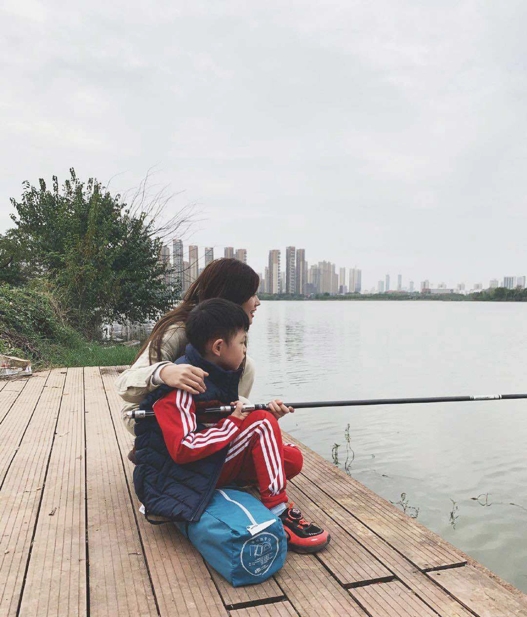 hot girl trà sữa lấy chồng ceo hơn 14 tuổi làm mẹ đơn thân trẻ đẹp như gái còn son - 18