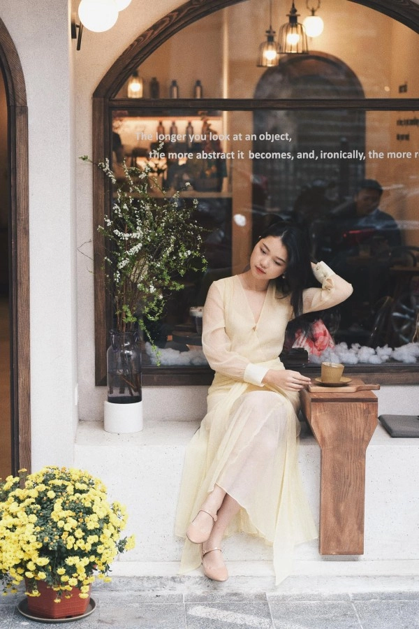 Hotgirl đh ngoại thương sáng lên giảng đường là cô giáo thiên thần tối về với chồng con đảm đang - 12
