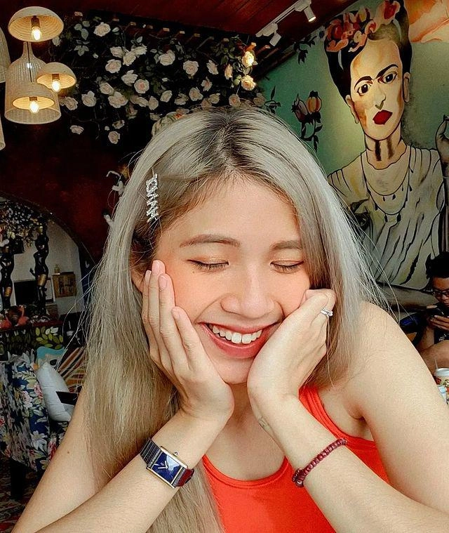 hotgirl ống nghiệm thi đường lên đỉnh olympia giờ thăng hạng nhan sắc nhuộm tóc bạch kim chất chơi - 3