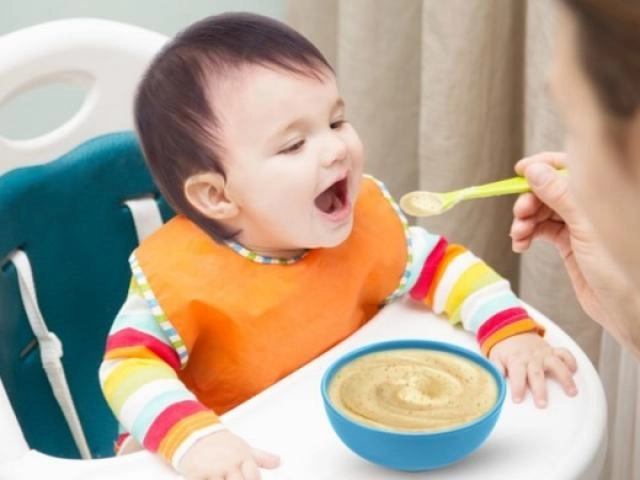 Hướng dẫn cách cho bé ăn dặm từ 6-12 tháng tuổi - 5